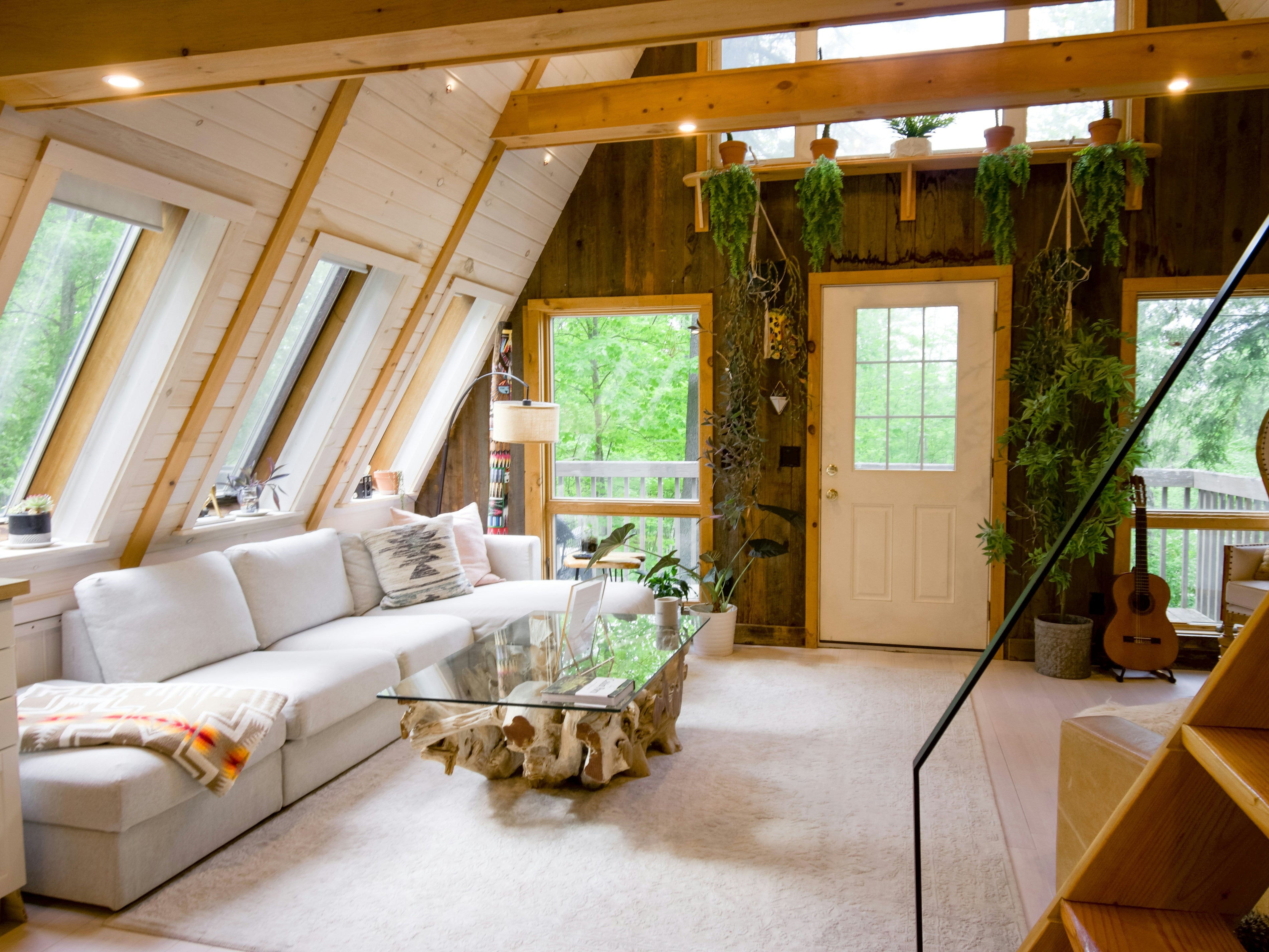How to Furnish an Airbnb on a Budget (Without Sacrificing Guest Experience)