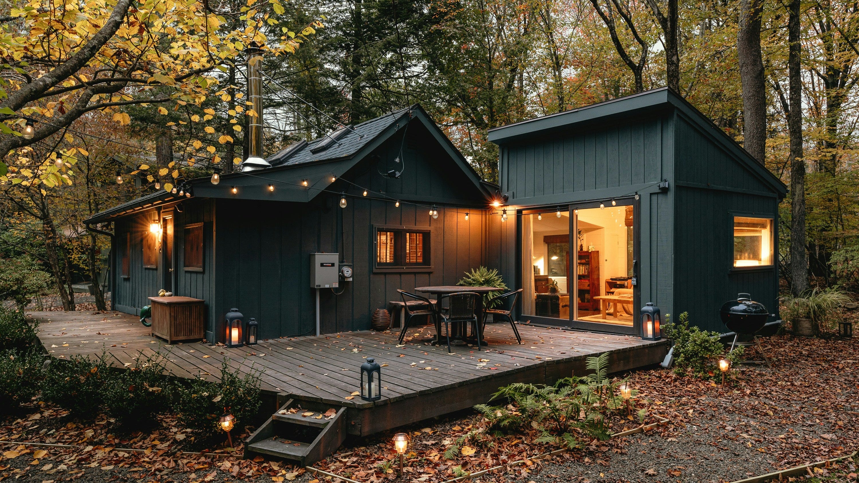 How Much Does It Cost to Furnish an Airbnb? (2025 Breakdown by Property Size)