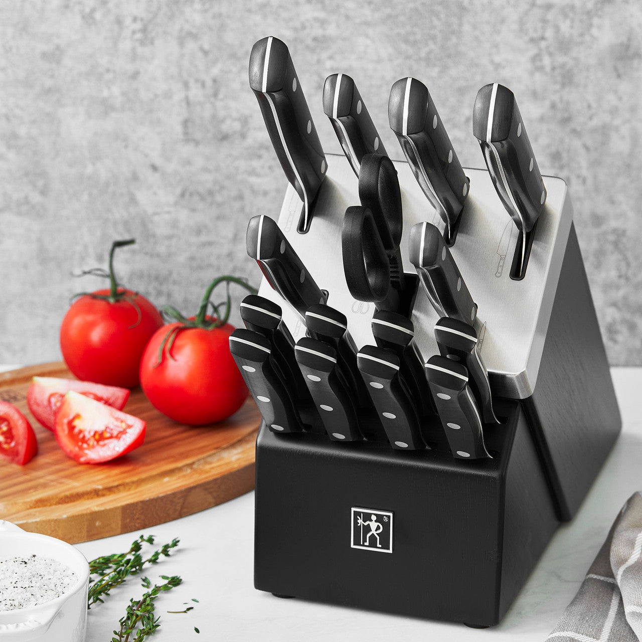 Henckels Solution 16-pc Self-Sharpening Knife Block Set