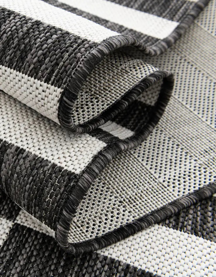 Washable Ribbon Indoor / Outdoor Rug