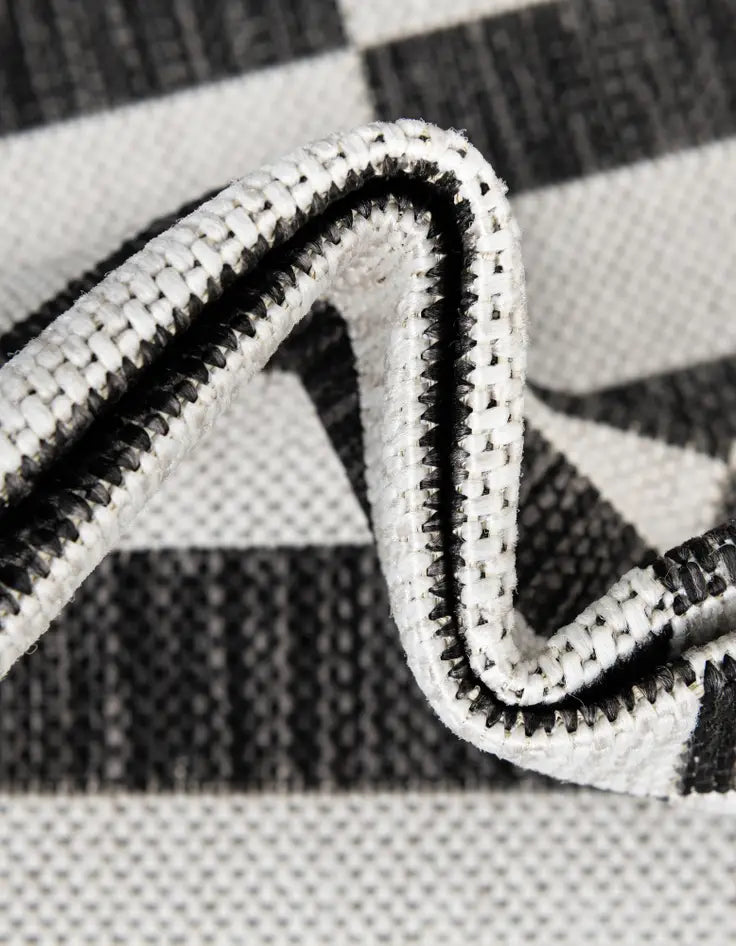 Washable Ribbon Indoor / Outdoor Rug