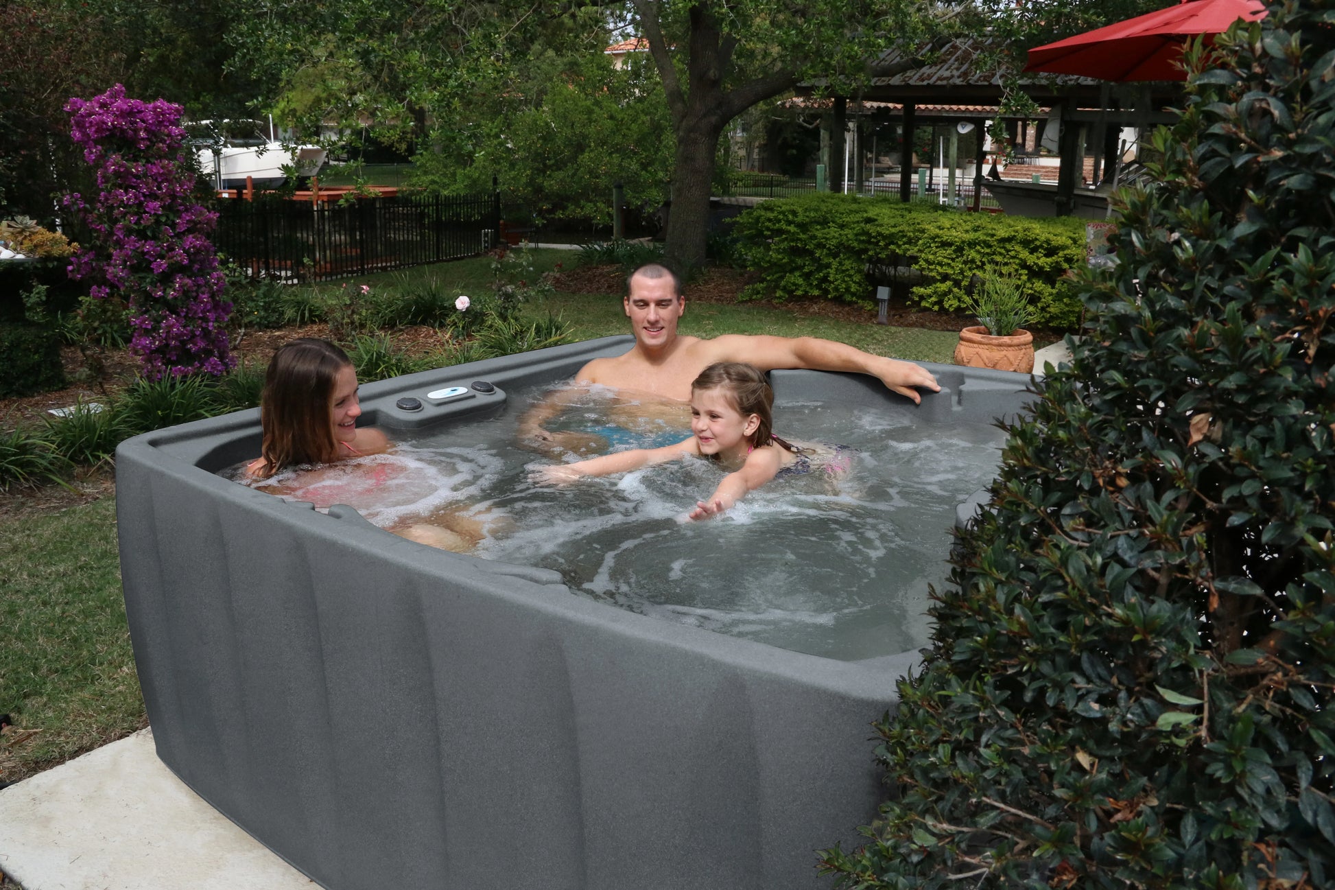DISCOVER Premium 600 (6-person)