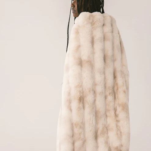 Extreme Ultra Cloud Blanket