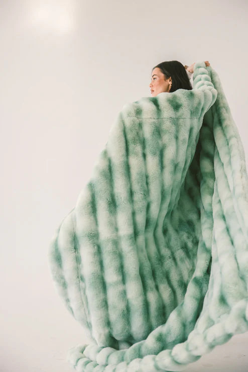 Extreme Ultra Cloud Blanket