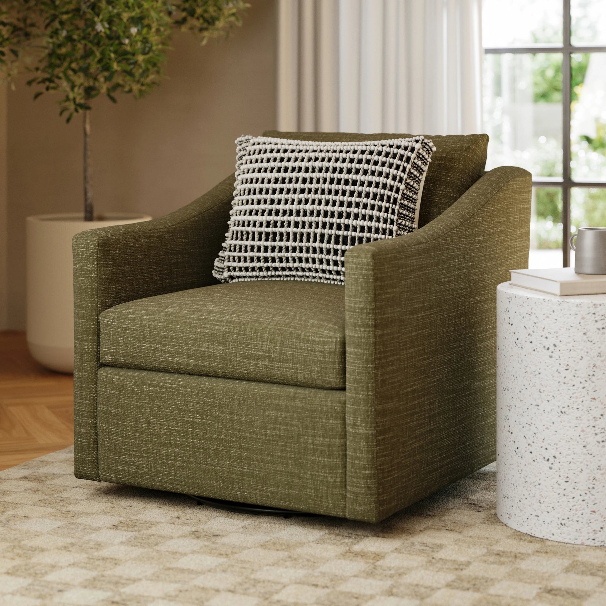 Landry 32.25" Swivel Lounge Chair