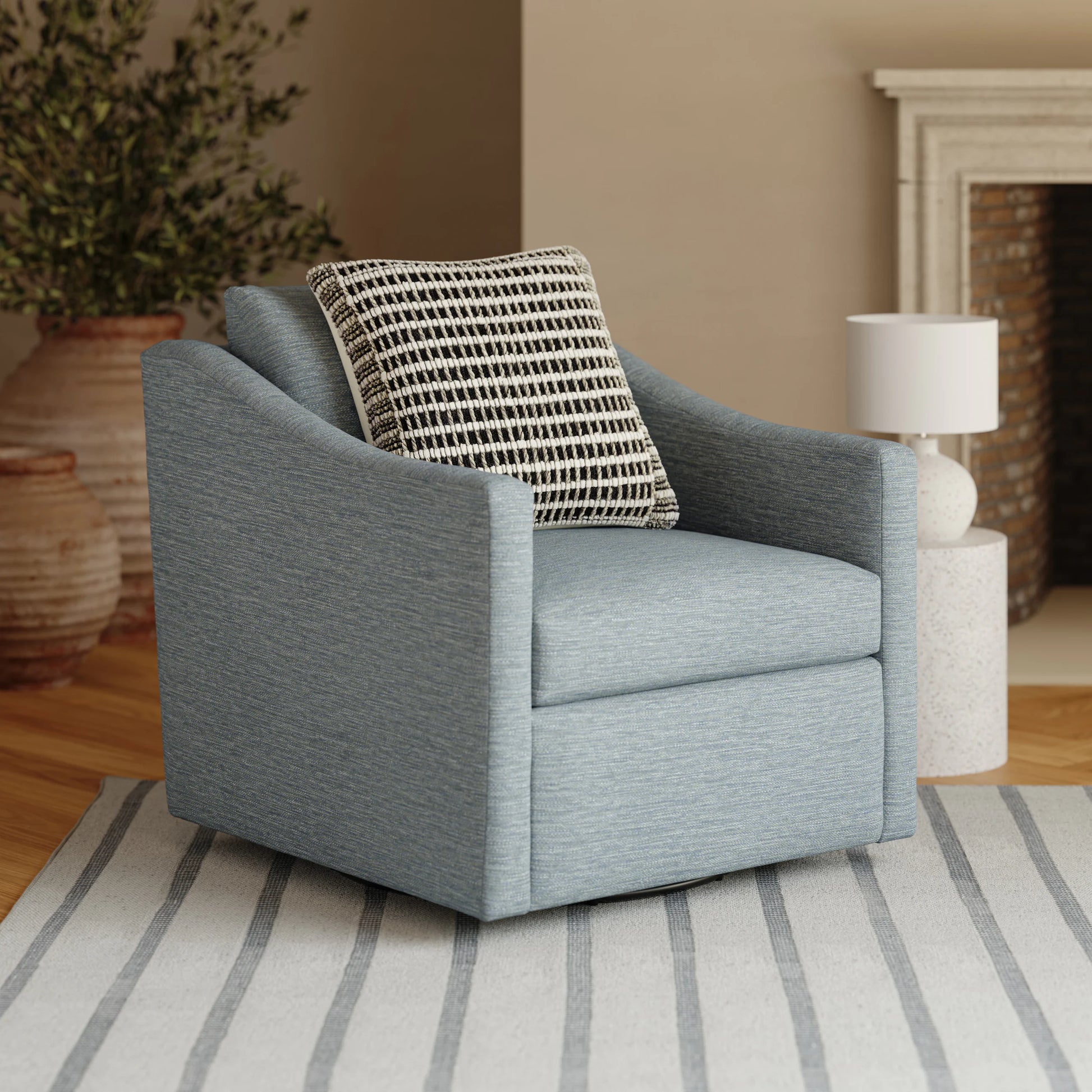 Landry 32.25" Swivel Lounge Chair