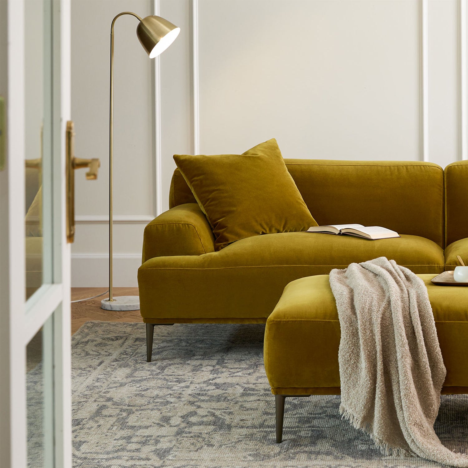 Lissom Floor Lamp - Brass