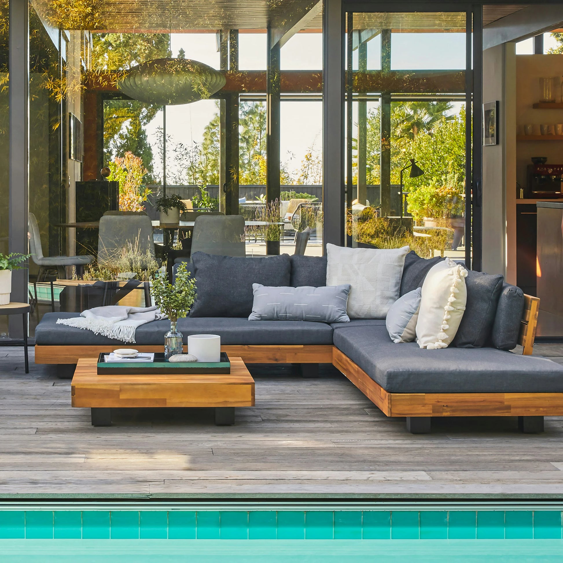 Lubek Outdoor Sectional Set