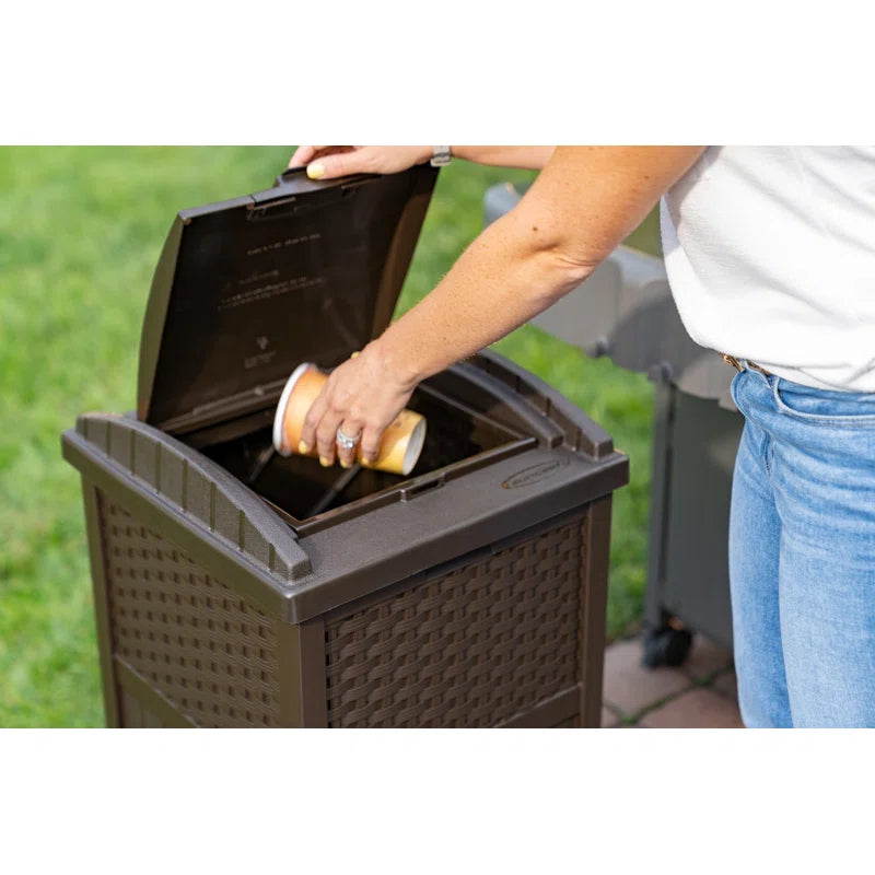 Suncast 33 Gallon Manual Lift Trash Hideaway Container