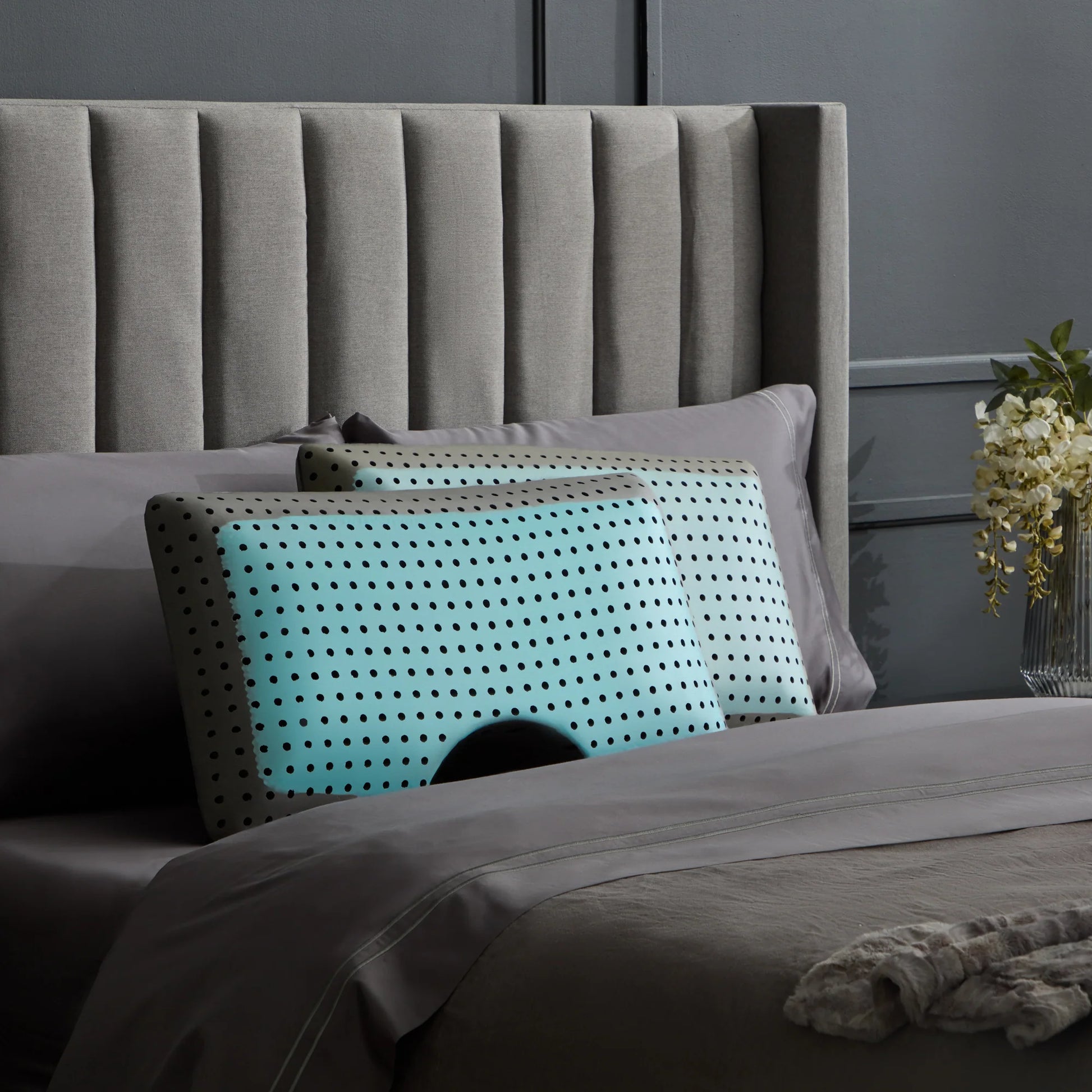 Shoulder CarbonCool® LT + OmniPhase® Pillow