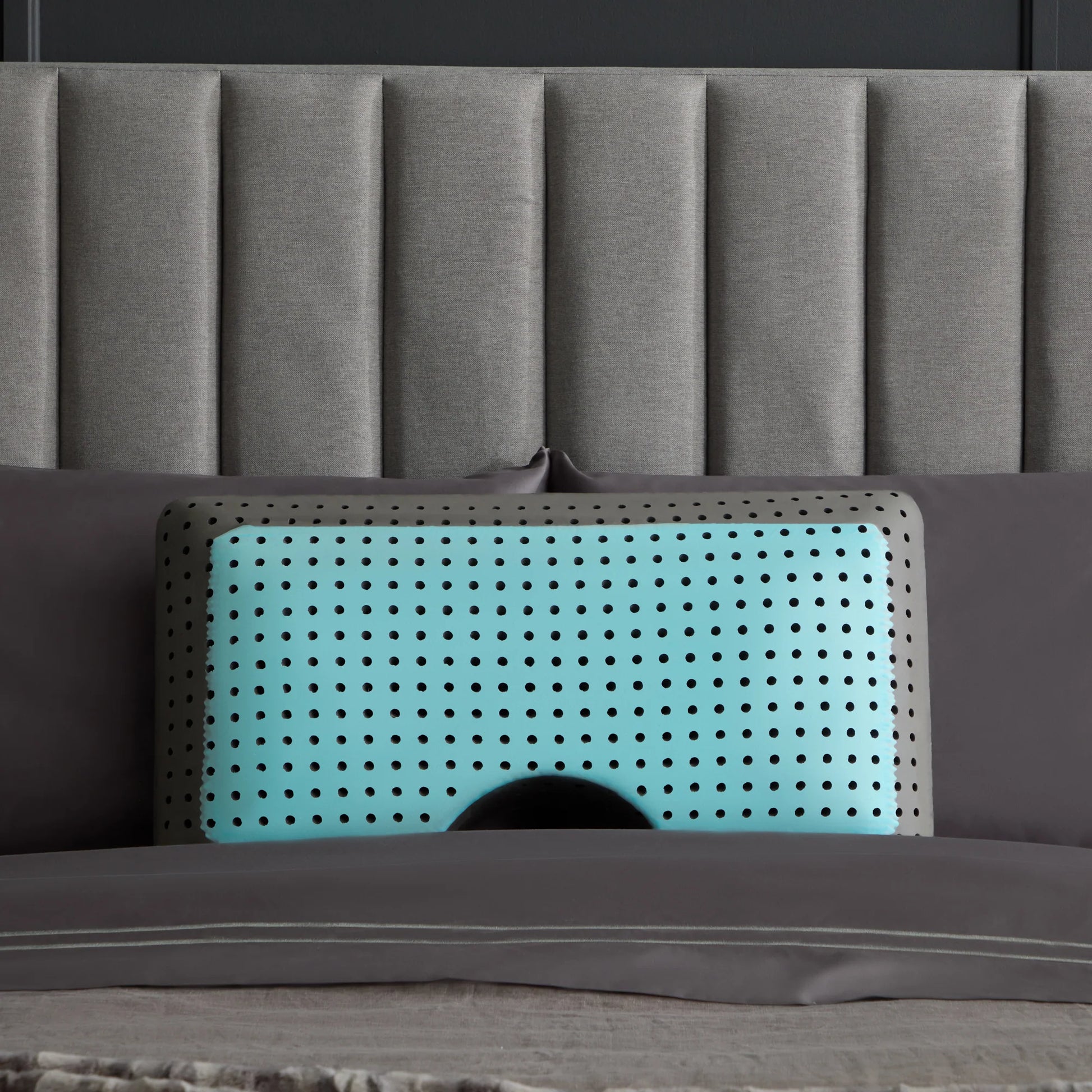 Shoulder CarbonCool® LT + OmniPhase® Pillow