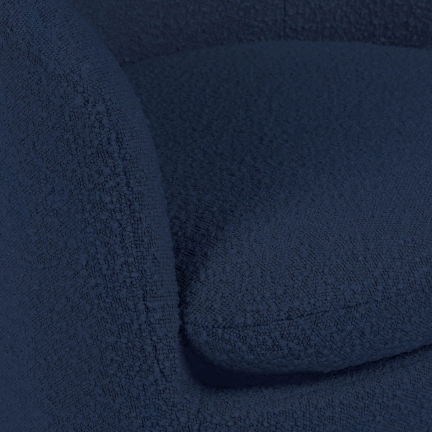 Turoy 32.5" Swivel Lounge Chair