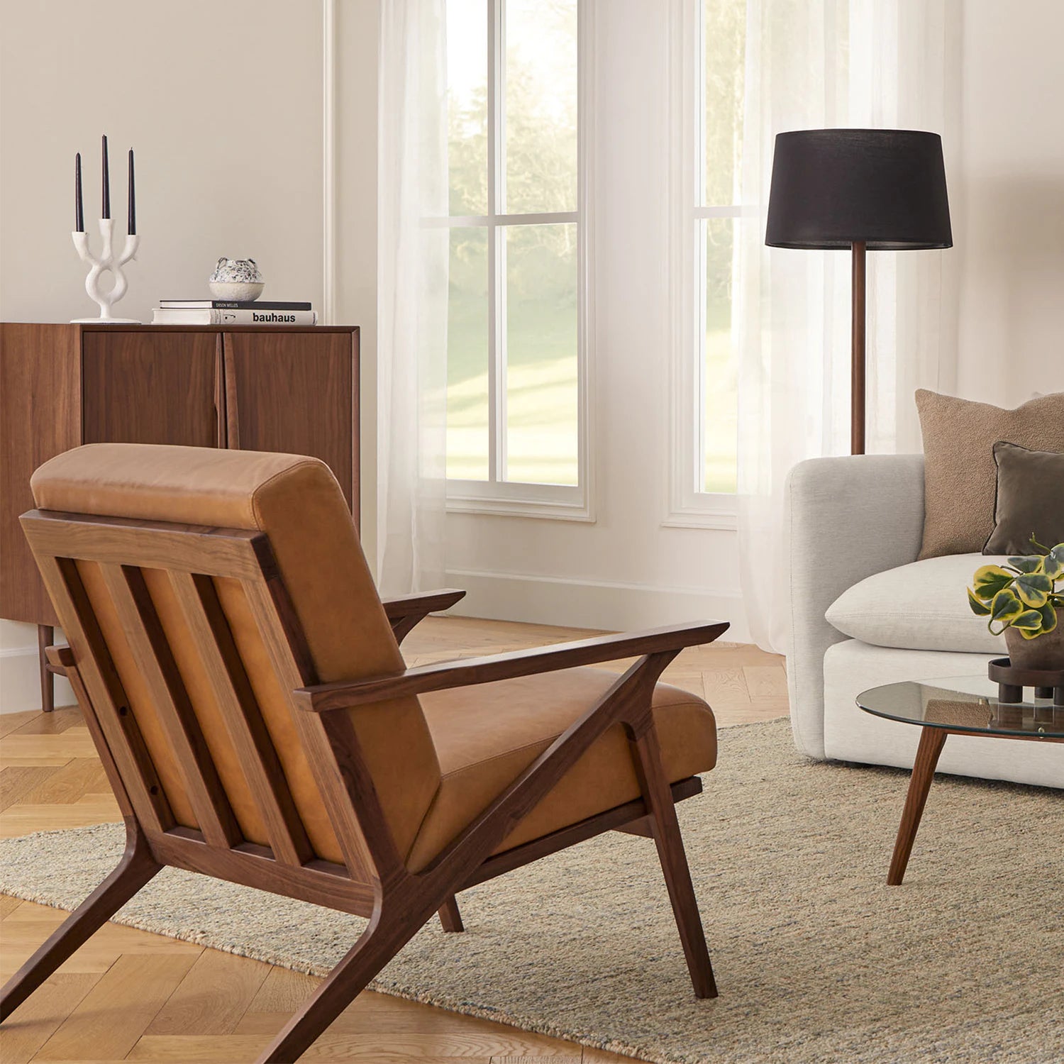 Otio 26" Leather Lounge Chair