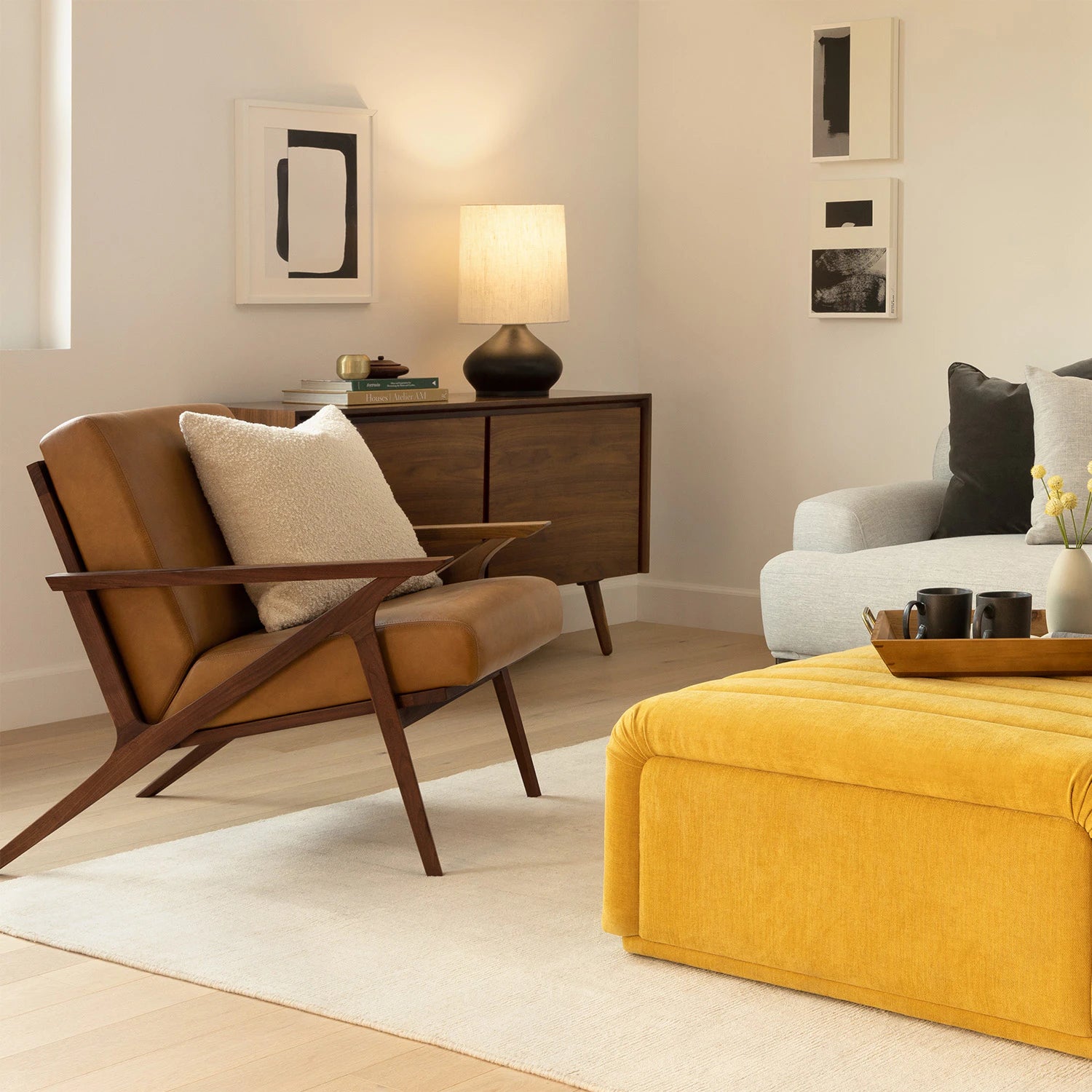 Otio 26" Leather Lounge Chair