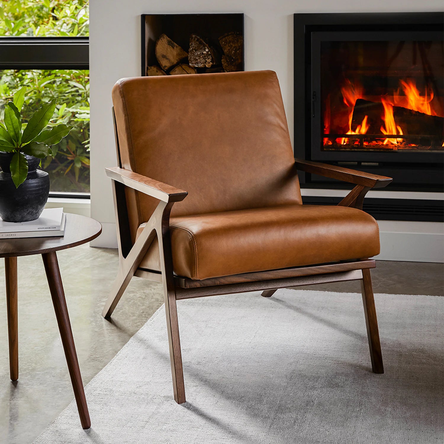 Otio 26" Leather Lounge Chair