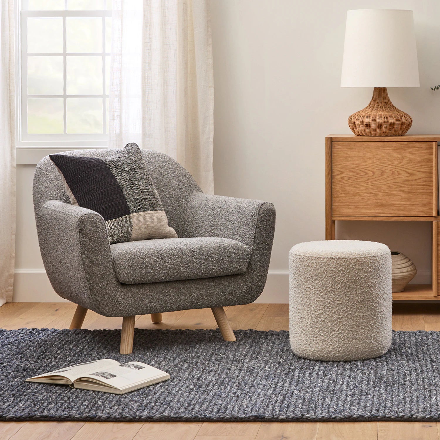 Gabriola 34" Lounge Chair