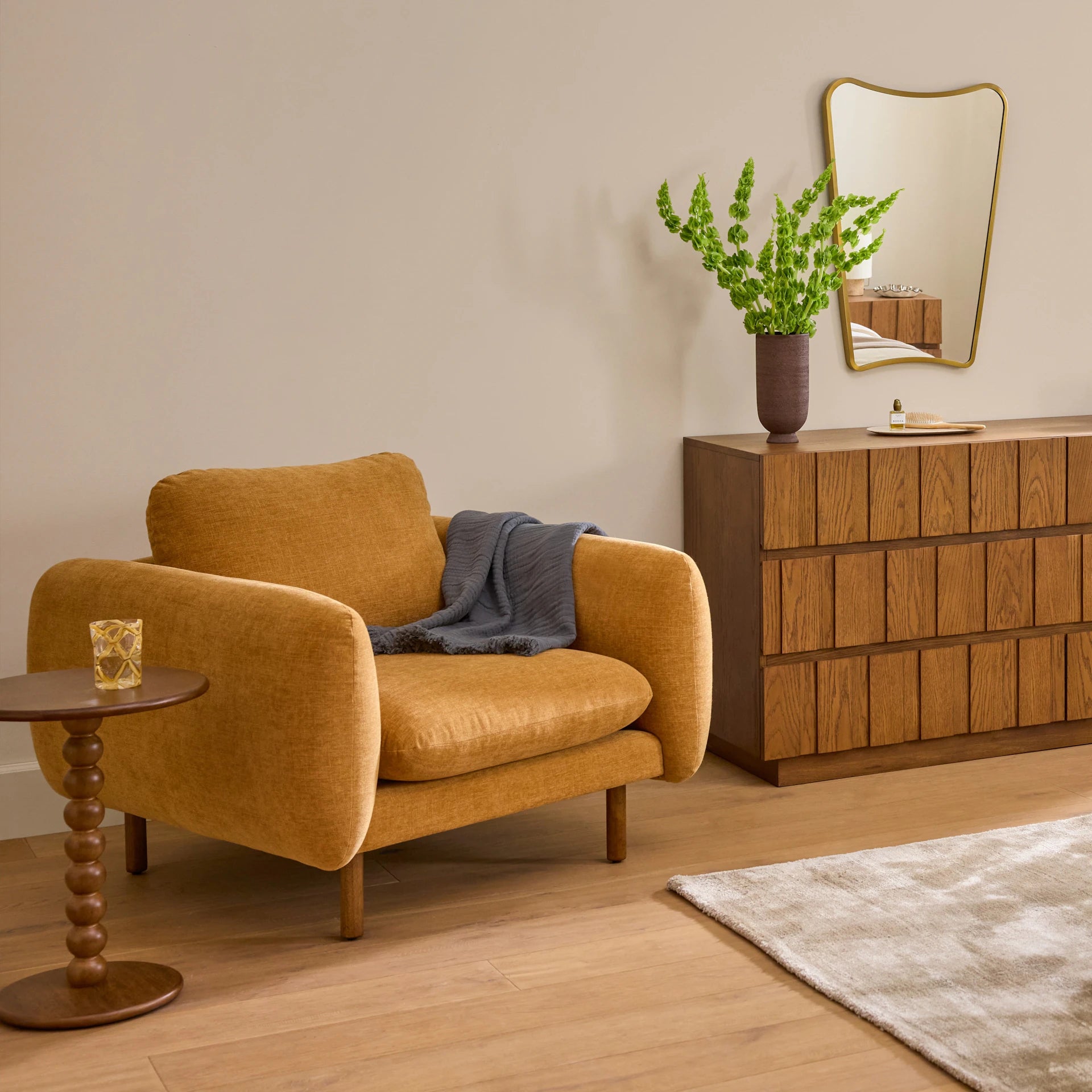 Sanders 37" Lounge Chair