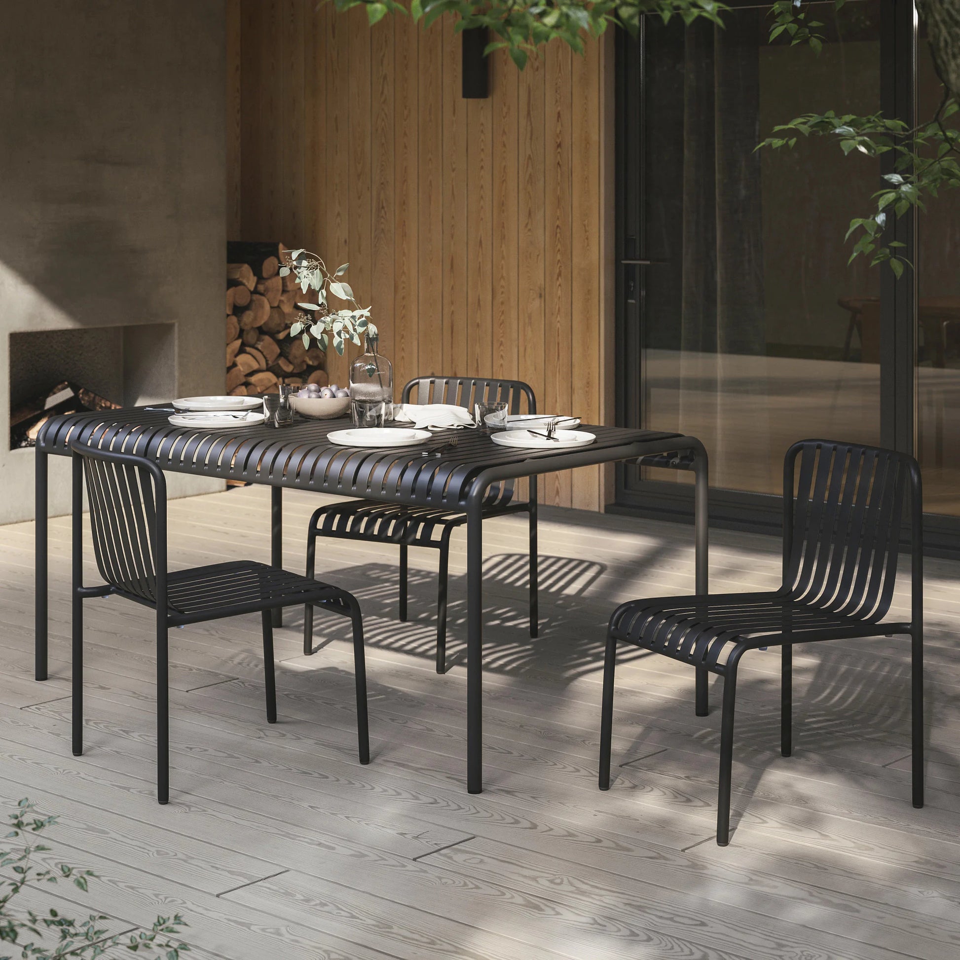 The Sarek Dining Set