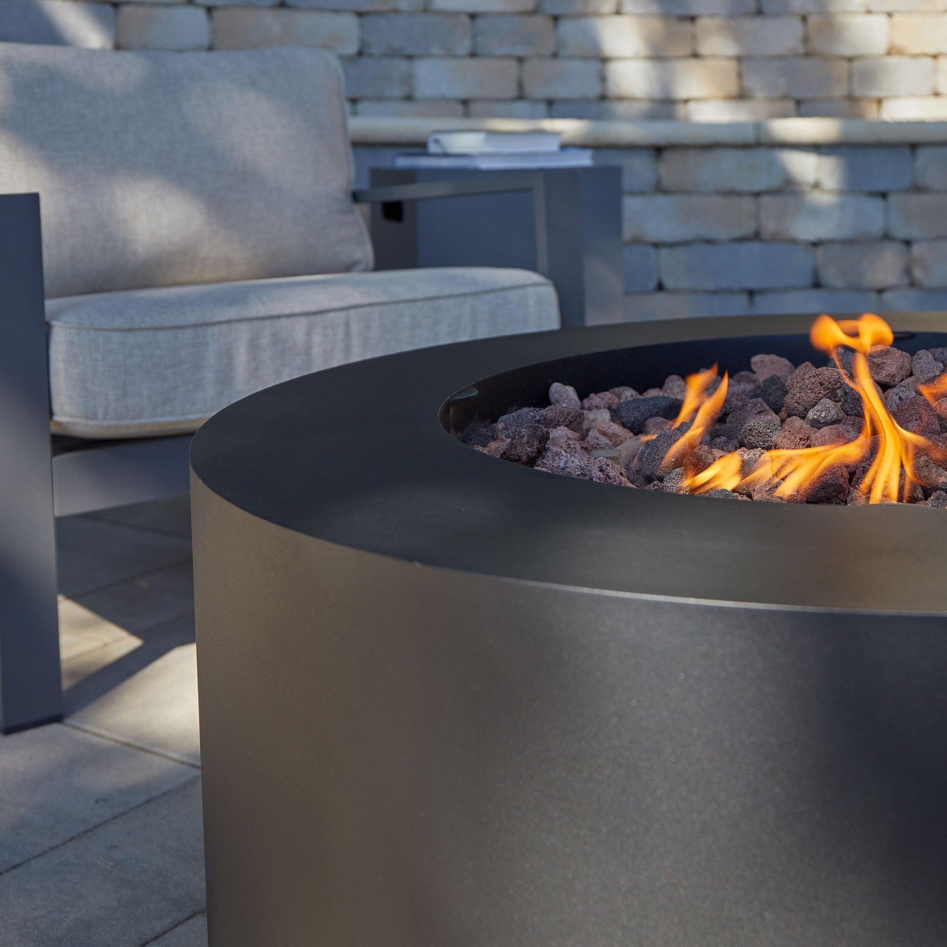 Rutland Round Fire Pit Table (36")