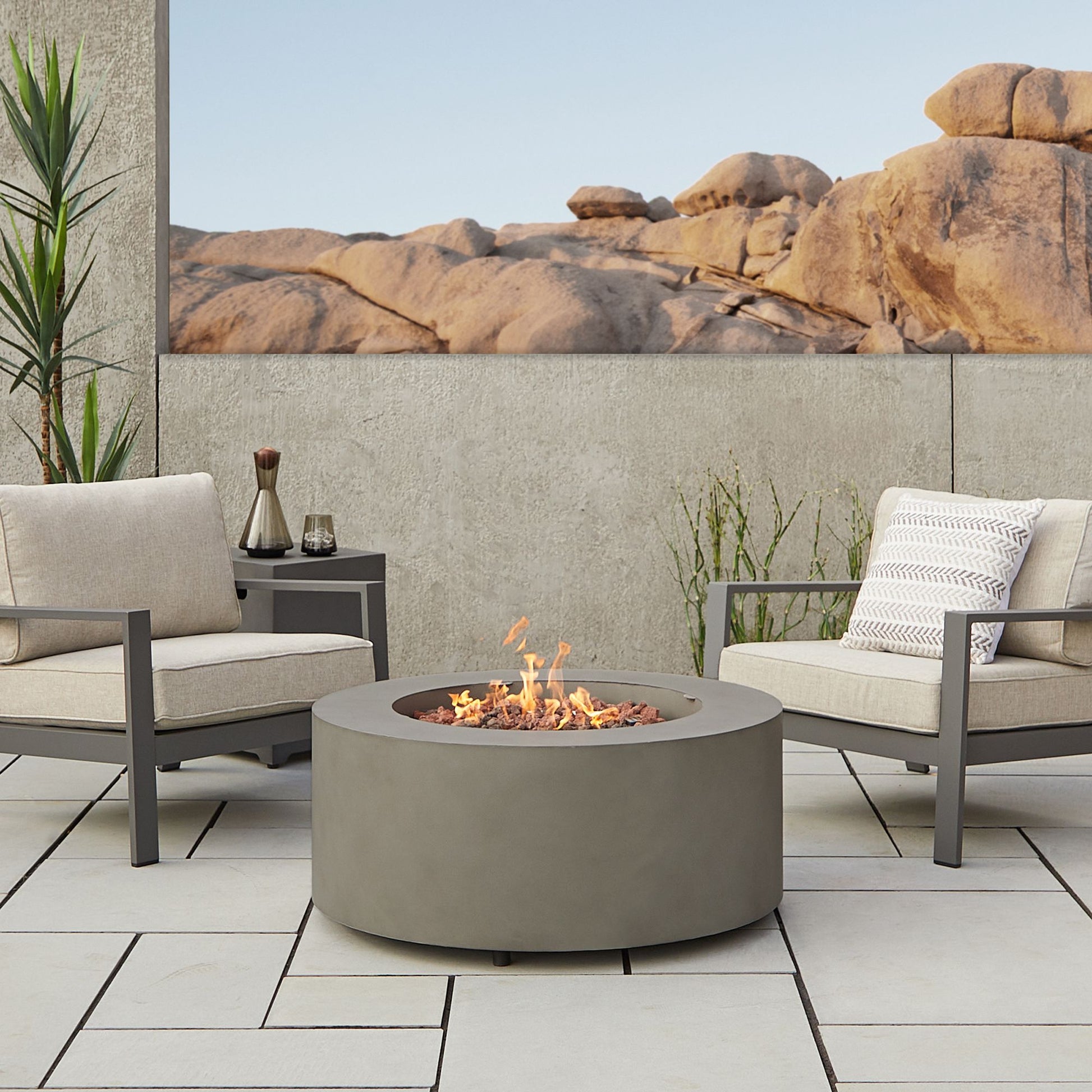 Rutland Round Fire Pit Table (36")